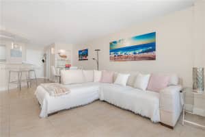 6917 Collins Ave 511 Miami Beach, FL 33141 - MLS#A11865639