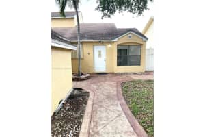 7941 Nw 50th St Lauderhill, FL 33351 - MLS#A11865653