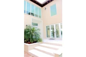 1420 W 21st St, Miami Beach, FL 33140 - MLS#A11865669