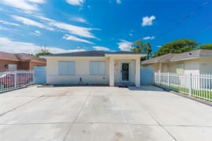 2326 Nw 56th St, Miami