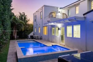 320 Polk St Hollywood, FL 33019 - MLS#A11865720