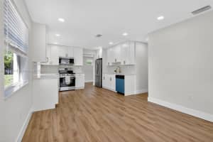 3239 Meadow Rd, Palm Springs, FL 33406 - MLS#A11865739