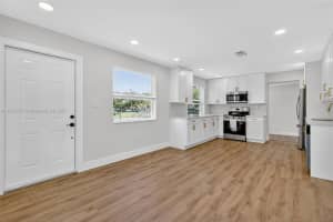 3239 Meadow Rd, Palm Springs, FL 33406 - MLS#A11865739