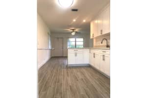 215 Sw 10th St 0 Hallandale Beach, FL 33009 - MLS#A11865745