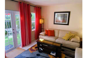 931 NE 4th St 2, Boca Raton, FL 33432 - MLS#A11865751