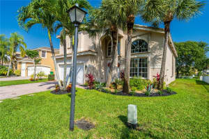 13301 SW 45th Dr, Miramar, FL 33027 - MLS#A11865772