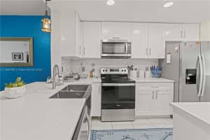 230 Sw 97th Ter 230 Pembroke Pines, FL 33025 - MLS#A11865782