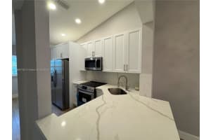 2173 NW 78th Ave 205, Pembroke Pines, FL 33024 - MLS#A11865784