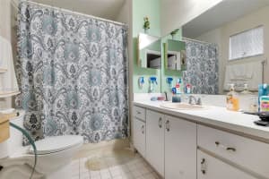 7698 W 34th Ln 10-202, Hialeah, FL 33018 - MLS#A11865818