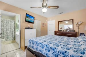 7698 W 34th Ln 10-202, Hialeah, FL 33018 - MLS#A11865818