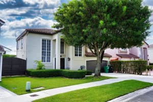 9725 Sw 155th Ct Miami, FL 33196 - MLS#A11865845