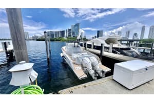 4041 Island Estate, Aventura