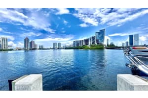 4041 Island Estate Aventura, FL 33160 - MLS#A11865873