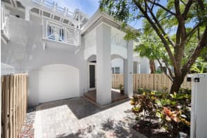 3109 Hibiscus St 3109, Coconut Grove, FL 33133 - MLS#A11865874