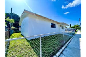 427 N 24th Ave 2b Hollywood, FL 33020 - MLS#A11865887