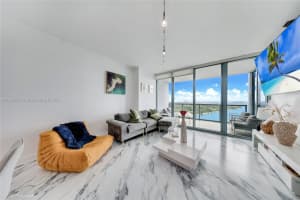 601 Ne 36th St 1909, Miami
