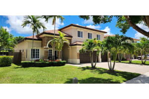 1035 NE 36th Ave, Homestead, FL 33033 - MLS#A11865946