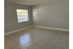 3071 Nw 43rd St 4 Lauderdale Lakes, FL 33309 - MLS#A11865952