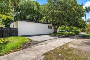 1001 Ne 82nd St Miami, FL 33138 - MLS#A11865973