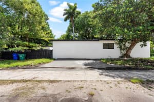 1001 Ne 82nd St Miami, FL 33138 - MLS#A11865973