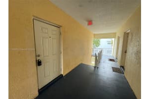 415 Executive Center Dr 203 West Palm Beach, FL 33401 - MLS#A11865990