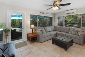 1247 Washington St Hollywood, FL 33019 - MLS#A11866006