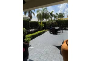 1170 E Wilshire Cir E, Pembroke Pines, FL 33027 - MLS#A11866012