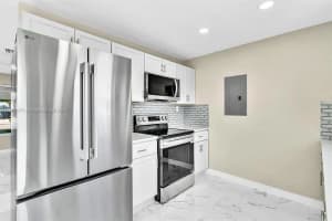 2770 Nw 25th St Fort Lauderdale, FL 33311 - MLS#A11866075