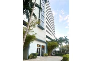 36 Nw 6th Ave Ts-1, Miami