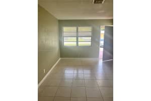 5620 NW 14th St 5620, Lauderhill, FL 33313 - MLS#A11866212