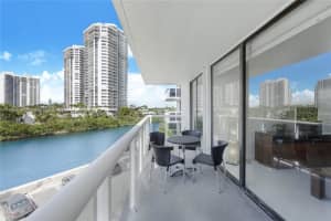 20505 E Country Club Dr 432, Aventura