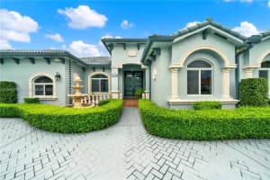 16242 Sw 42nd Ter, Miami