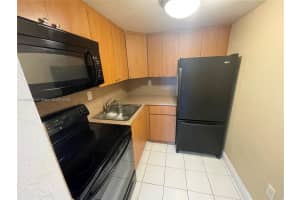 8605 SW 68th Ct 1, Pinecrest, FL 33156 - MLS#A11866294