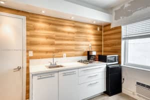 335 Ocean Dr 111, Miami Beach