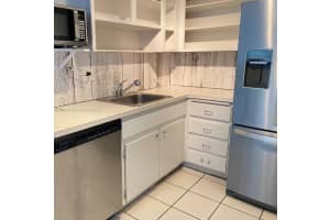 121 Golden Isles Dr 304, Hallandale Beach, FL 33009 - MLS#A11866337