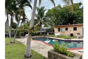 1101 Nw 11th St Fort Lauderdale, FL 33311 - MLS#A11866365