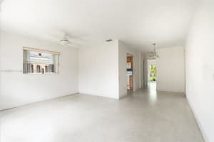 4915 NE 22nd Ave, Lighthouse Point, FL 33064 - MLS#A11866371