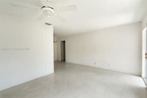 4915 NE 22nd Ave, Lighthouse Point, FL 33064 - MLS#A11866371