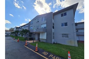 120 Royal Palm Rd 209 Hialeah Gardens, FL 33016 - MLS#A11866375