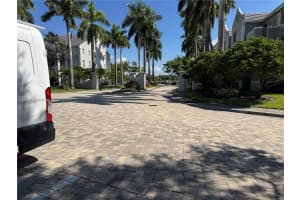 620 SW 111th Ave 107, Pembroke Pines, FL 33025 - MLS#A11866376