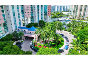 3370 Hidden Bay Dr 909, Aventura, FL 33180 - MLS#A11866382