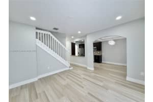 884 Nw 170th Ter Pembroke Pines, FL 33028 - MLS#A11866404