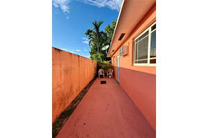 MLS# A11866564, Hialeah, Florida 33014