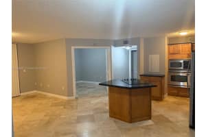 11177 Sw 8th St 105 Pembroke Pines, FL 33025 - MLS#A11866591
