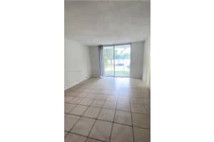 498 NW 165th St APT D101, Miami, FL 33169, - MLS#A11866606