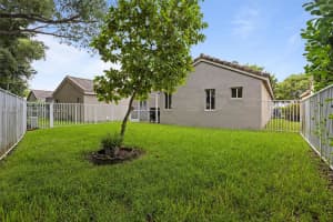 4052 Pine Ridge Ln, Weston, FL 33331 - MLS#A11866711