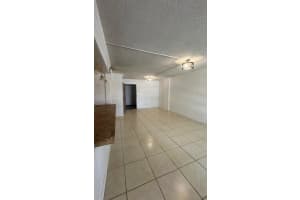 210 172nd St 227, Sunny Isles Beach, FL 33160 - MLS#A11866763