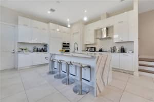 8279 Nw 43rd St Doral, FL 33166 - MLS#A11866784