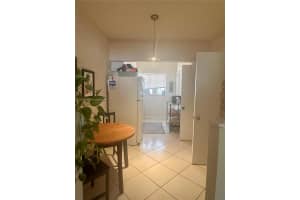 330 74th St 16, Miami Beach