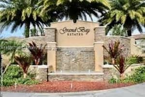 8870 Nw 99th Path, Doral